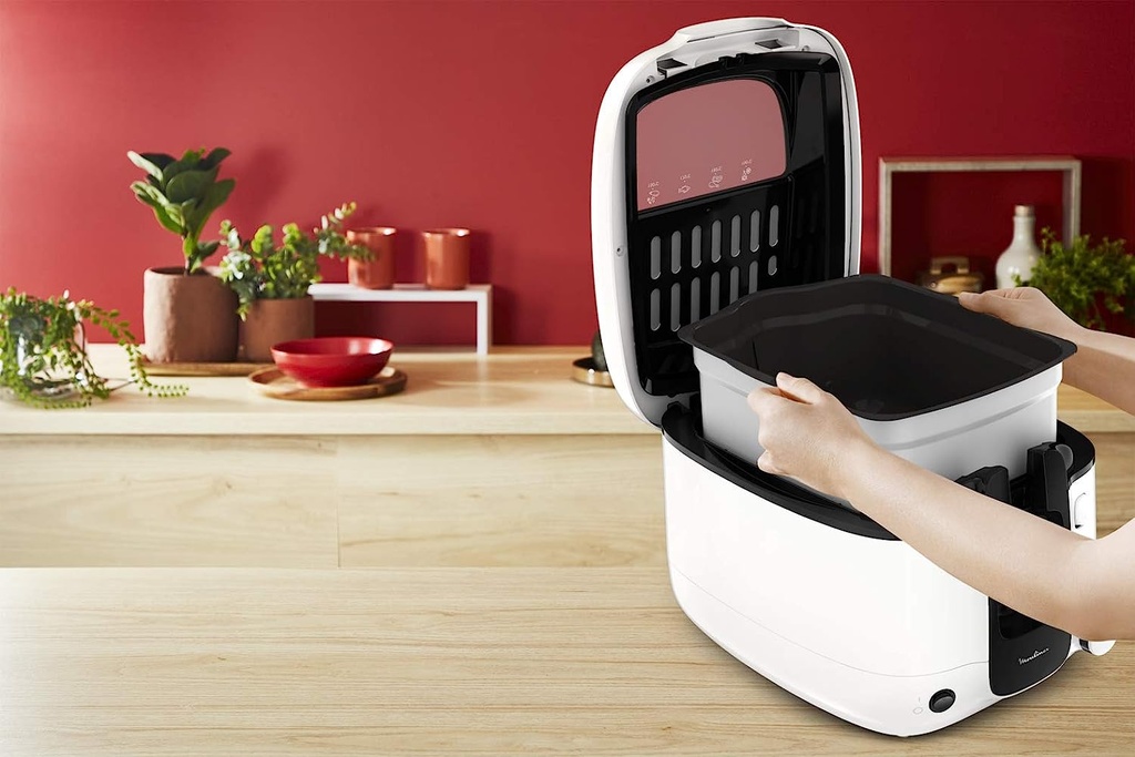 Moulinex Friteuse 2,2L Capacité 1,5 kg frites 1800 W Thermostat ajustable Ouverture automatique Nettoyage Facile Cuve anti-adhésive amovible